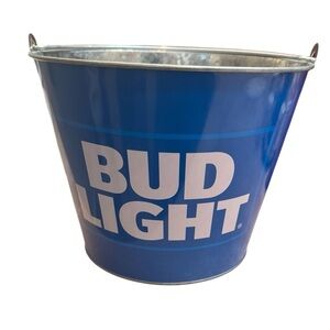 VINTAGE BUD LIGHT Galvanized Ice Bucket Pail Bar Ware Beer Cooler Blue NWOT